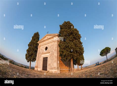 The Madonna Di Vitaleta Hi Res Stock Photography And Images Alamy