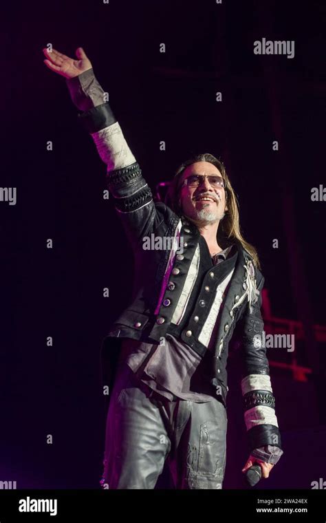 Florent Pagny en concert a Forest National | The french singerFlorent ...