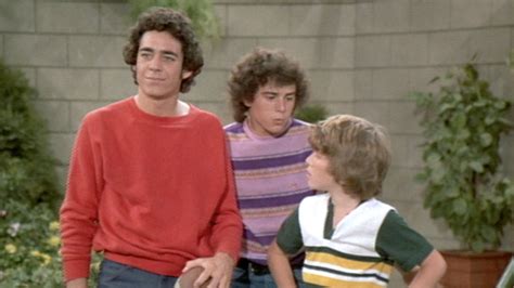 Watch The Brady Bunch Season 5 Episode 9 The Brady Bunch Quarterback