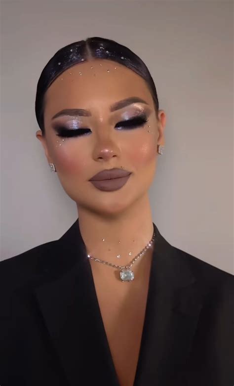 Pin By Lala Robinson On All Glammed Up Glowing Makeup Dope Makeup