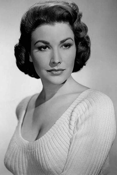 Mara Corday About Entertainmentie