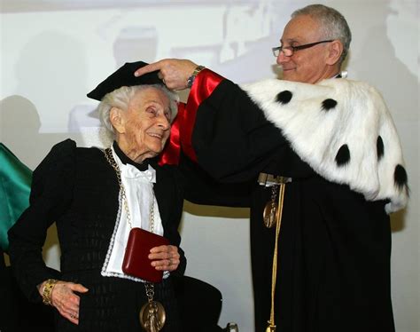 Rita Levi Montalcini Ritratto In Immagini Del Premio Nobel Per La