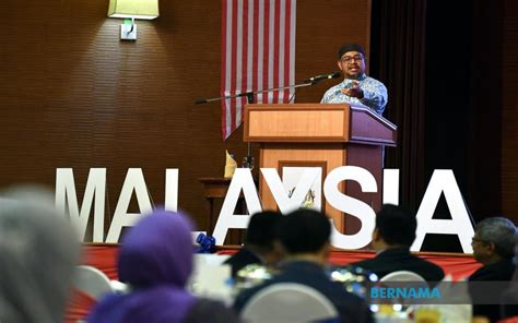 BERNAMA Malaysia Records RM63 7 Bln In Commodity Export Earnings From