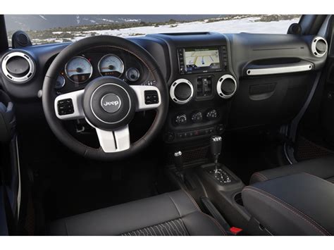 2012 Jeep Wrangler: 28 Interior Photos | U.S. News