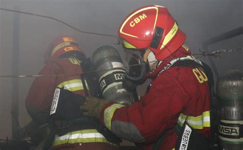 Incendio Consumió El Segundo Nivel De Una Vivienda En Zona 7 Chapin Tv