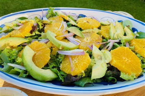 ENSALADA CON NARANJAS Y AGUACATE UNA PIZCA DE LUNA