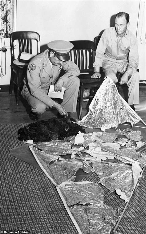 Man Who Investigated The 1947 Roswell Crash Found Indestructible Debris