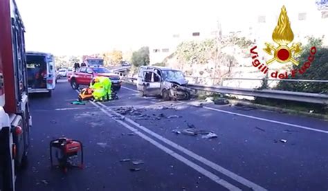 Incidente Mortale Modica Pozzallo Il Video Dei Soccorsi Morto Un