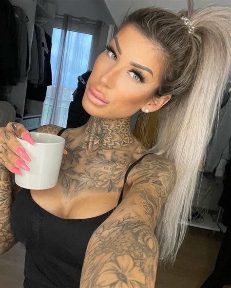 Glamorous Babe Flaunts Her Big Ass While Showing Off Her Beautiful Tattoos CoedCherry