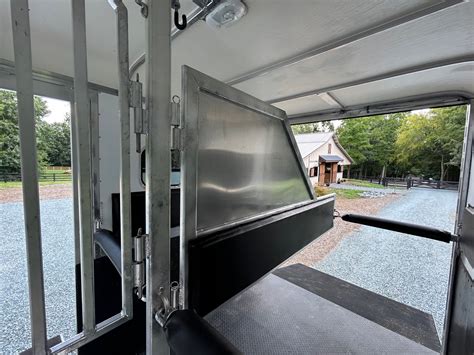 Used 2024 GORE 2 Horse Goose-Neck Trailer - Gore Trailers