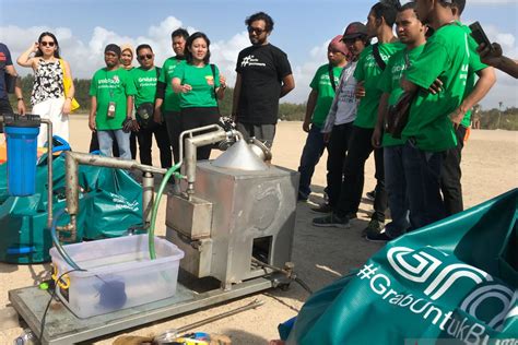 GrabFood Ajak Masyarakat Kurangi Penggunaan Plastik ANTARA News