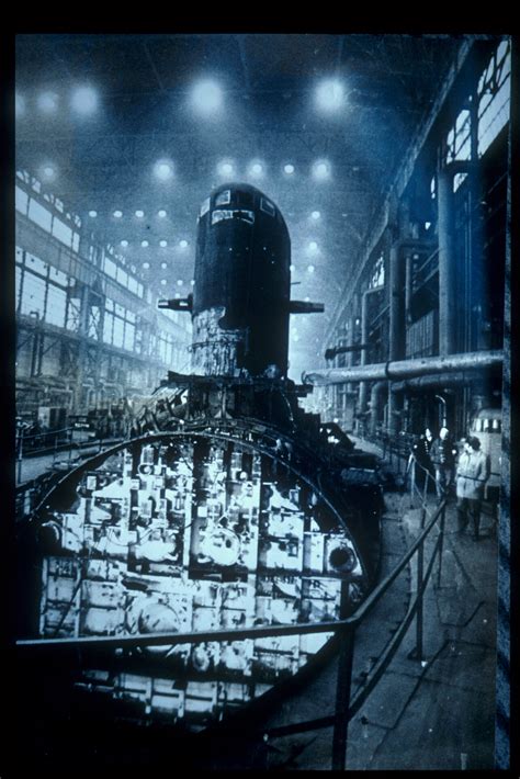 submarine construction and decommissioning