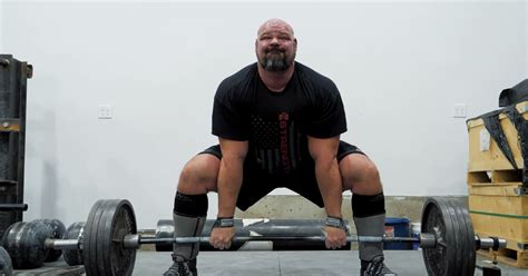 Strongman Brian Shaw Trains Sumo Deadlift To Reap Its Benefits At the ...