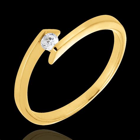 Bague solitaire Nid Précieux Princesse étoile or jaune 9 carats