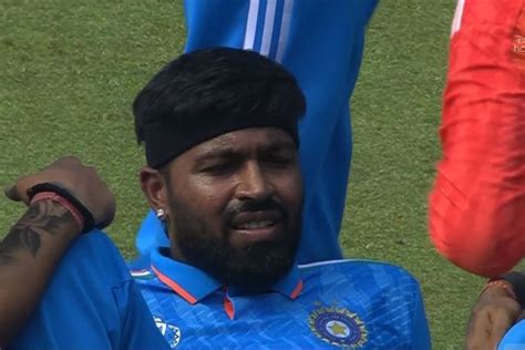 Hardik Pandya Injured Himself ICC CWC 2023 India Vs Bangladesh