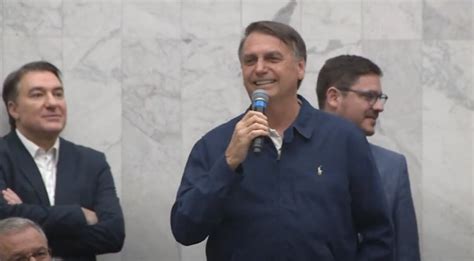 Houve Vandalismo De Alguns Exagerados Diz Bolsonaro Ao Criticar