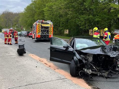 Salzgitter Heftiger Kreuzungs Crash Sechs Autos Verwickelt News38 De