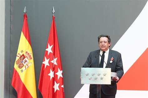 Alfonso Uss A Premiado Por La Hermandad De Veteranos De Las Fuerzas