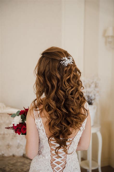 Los Mejores Peinados Con El Pelo Suelto Para Bodas