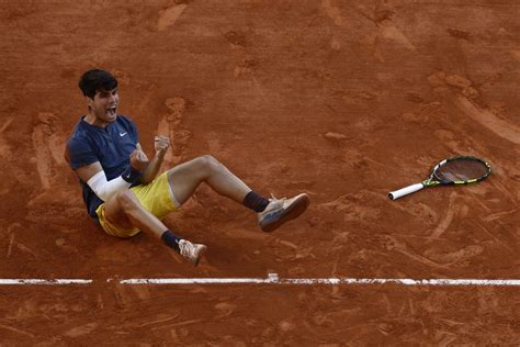 Alcaraz nach Fünfsatz Sieg gegen Zverev French Open Sieger Baseljetzt