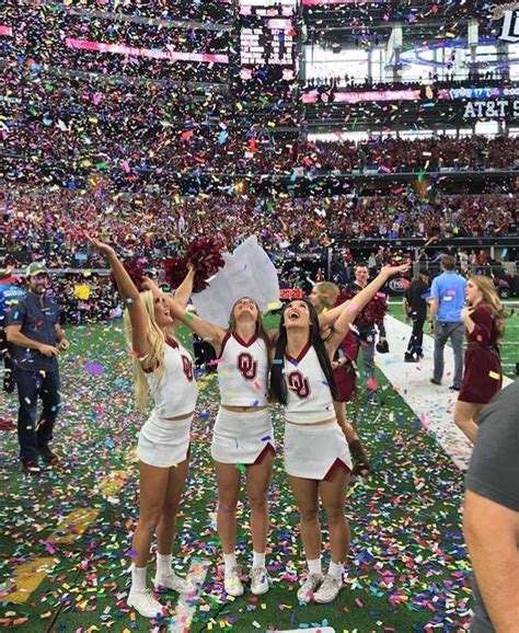Pin By Elizabeth Dickson On Oklahoma Cheer Cheer Poses Cheer Team Pictures Hot Cheerleaders