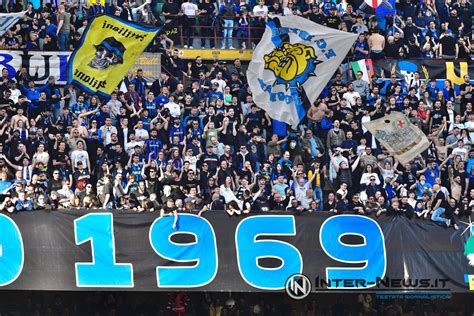 La Curva Nord A Supporto Dellinter Sempre Uniti Fino Alla Morte