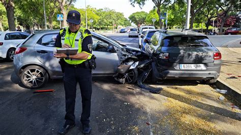 Un Conductor Borracho Y Drogado Se Estrella Contra Varios Coches