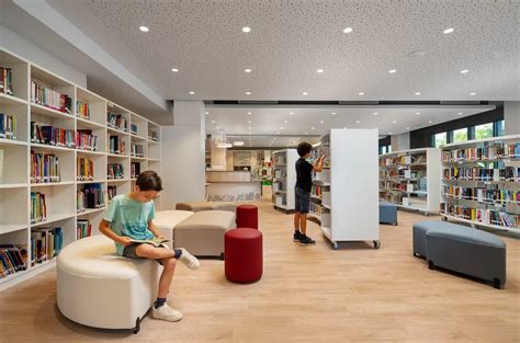 Benjamin Franklin International School Barcelona E Architect