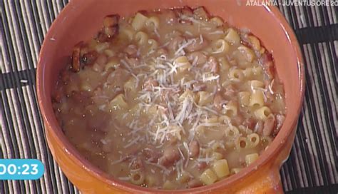 Natale Giunta Mostra La Pasta E Fagioli Con Pecorino E Guanciale La