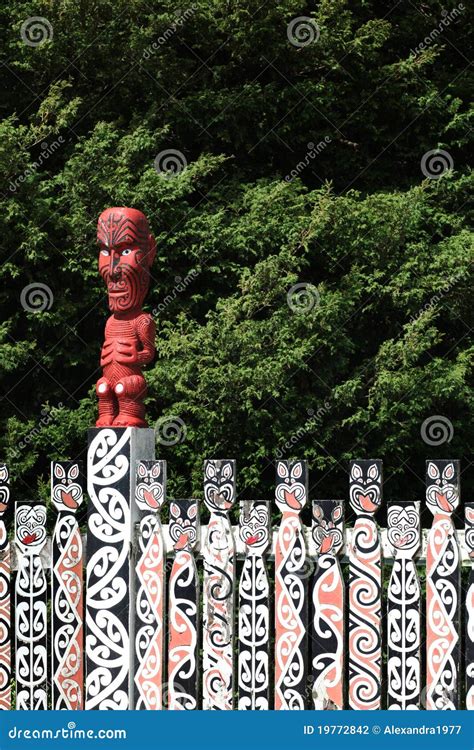 Maori Carvings editorial photography. Image of traditional - 19772842