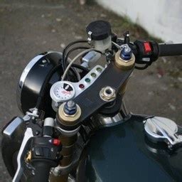 Coppia Di Specchietti Bar End Cafe Racer Neri Da Cm