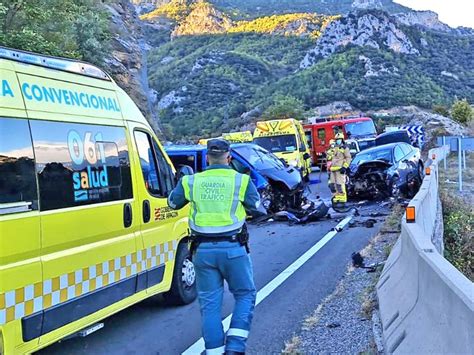 Cinco Personas Heridas En Un Accidente En La N 230 En Sopeira