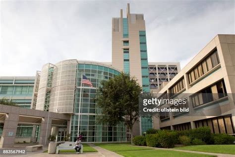 33 Ucsd Medical Center Stock Photos High Res Pictures And Images