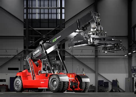 Portonave Orders New Eco Reachstacker From Kalmar For Terminais