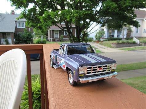 1977 Chevy Street Pickup Truck Plastic Model Truck Kit 1 25 Scale