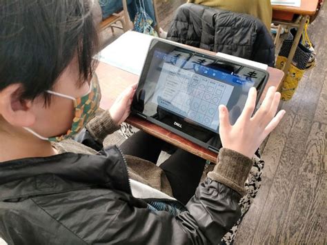 1人1台で効率的に タブレット活用授業開始 最適な学び探る西日本新聞me