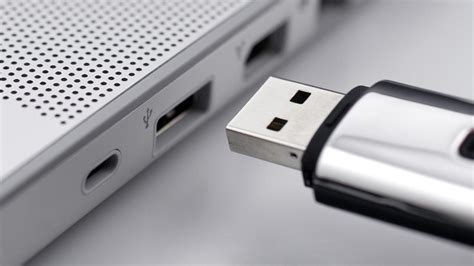 Japan Drunk Man Loses Usb With Entire Citys Personal Data