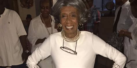 This Great Grandmother Is Breaking The Internet For Still Looking