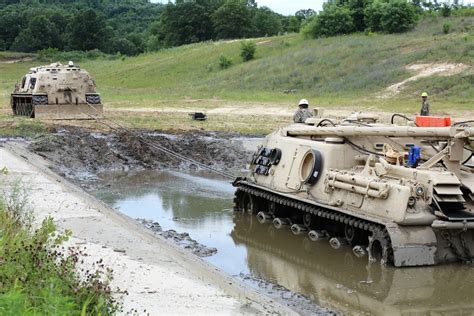 Photo Essay: Army M88A1 Medium-Tracked Recovery Vehicle in action | Article | The United States Army