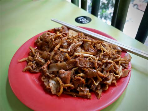 Outram Park Fried Kway Teow Mee The Best In Singapore Hungrygowhere