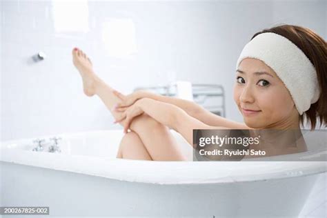 Japanese Woman Bathing Photos And Premium High Res Pictures Getty Images