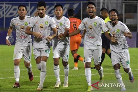 Persebaya Tanpa Marselino Dan Arif Satria Saat Hadapi Arema Fc Antara