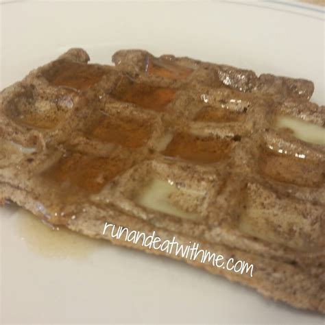 Vegan Cinnamon Waffles – Run and Eat with Me