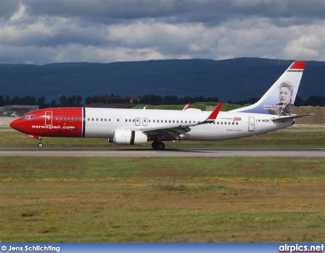 Ln Noh Boeing 737 800 Norwegian Air Shuttle Large Size