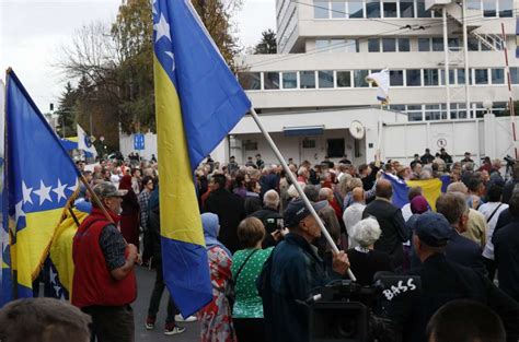 Danas mirni protest građana ispred OHR a uz poruku da se zaustavi