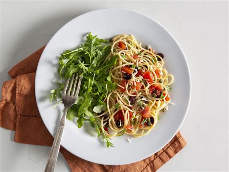 Spaghetti With Tomatoes Capers And Olives