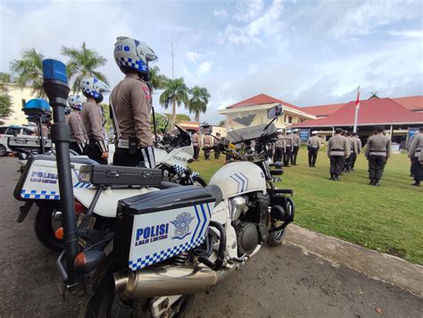 Amankan Nataru Polres Banjarbaru Terjunkan Ratusan Personil