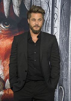 Travis Fimmel Warcraft Premier Ideas Travis Fimmel Travis Fimmel