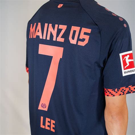 1. FSV Mainz 05 2024-25 Away Kit