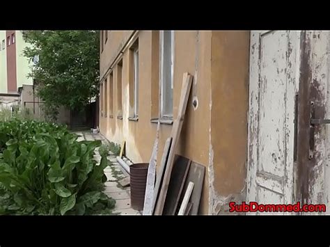 Enjaulado Bdsm Sub Consigue Polla Tirado Al Aire Libre XVIDEOS